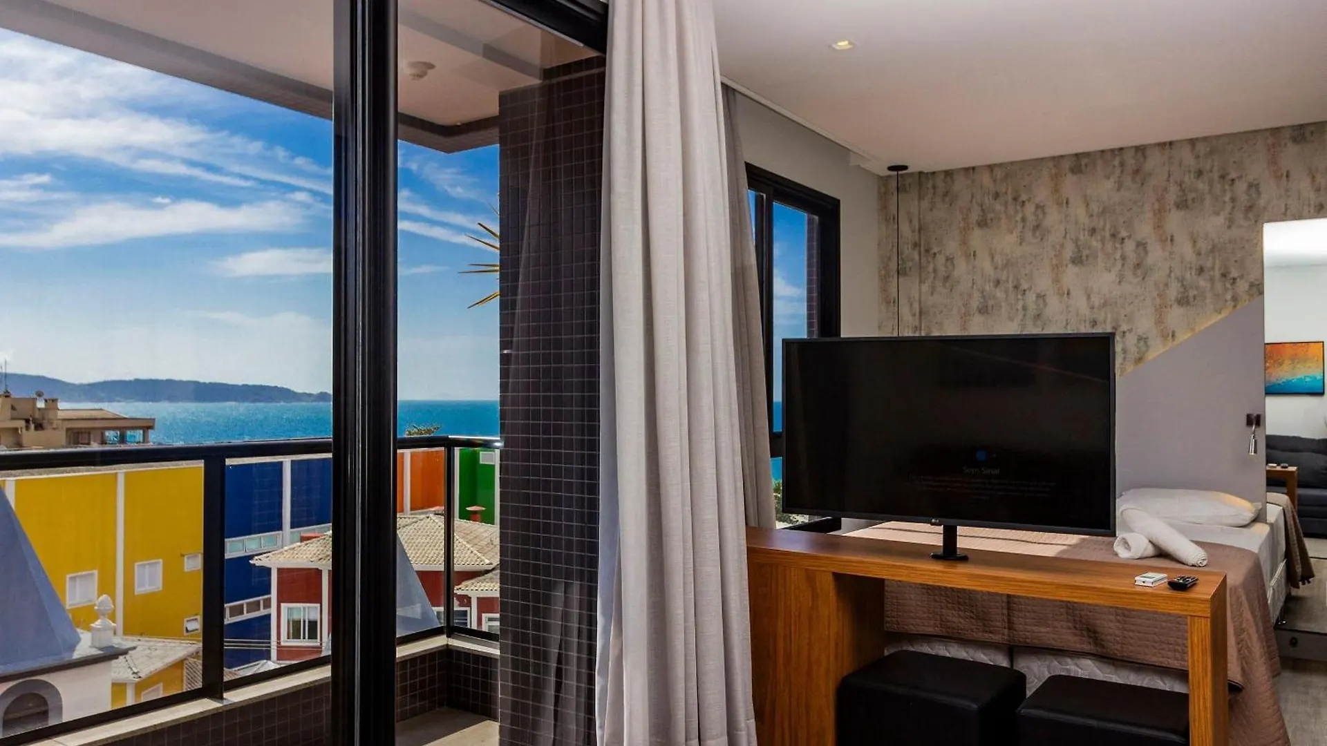 Apartmán Aion Suites 303 - Lindo Apartamento Com Vista Para O Mar, A 60M Da Praia De Bombinhas, Com Piscina E Academia No Rooftop.