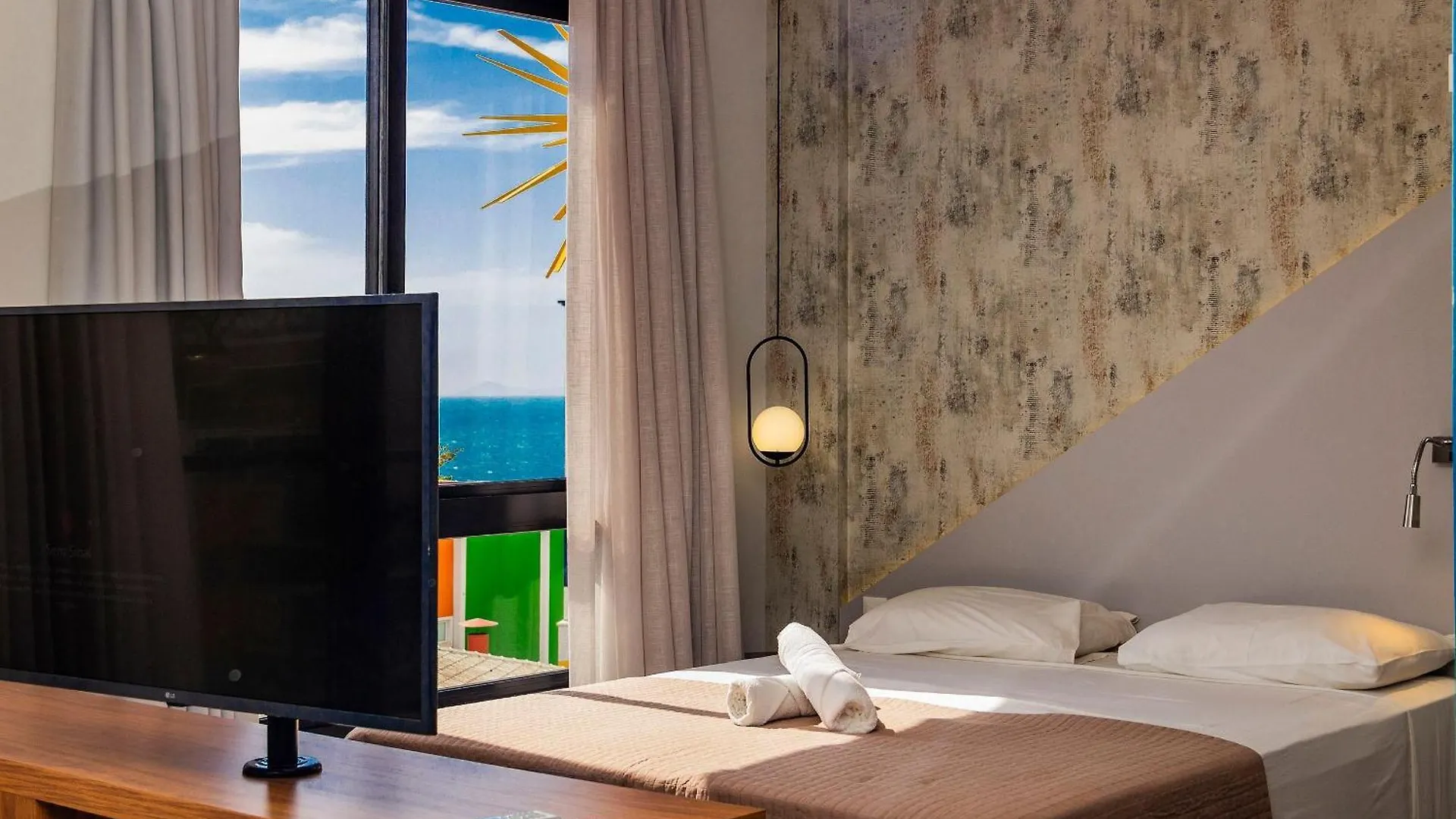 Aion Suites 303 - Lindo Apartamento Com Vista Para O Mar, A 60M Da Praia De Bombinhas, Com Piscina E Academia No Rooftop. Brazílie