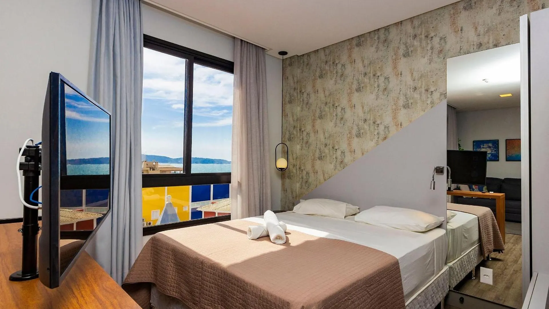 Aion Suites 303 - Lindo Apartamento Com Vista Para O Mar, A 60M Da Praia De Bombinhas, Com Piscina E Academia No Rooftop. 0*, Bombinhas Brazílie
